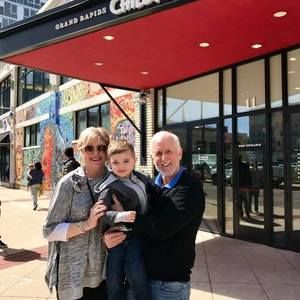 Meet your Posher, Shari j